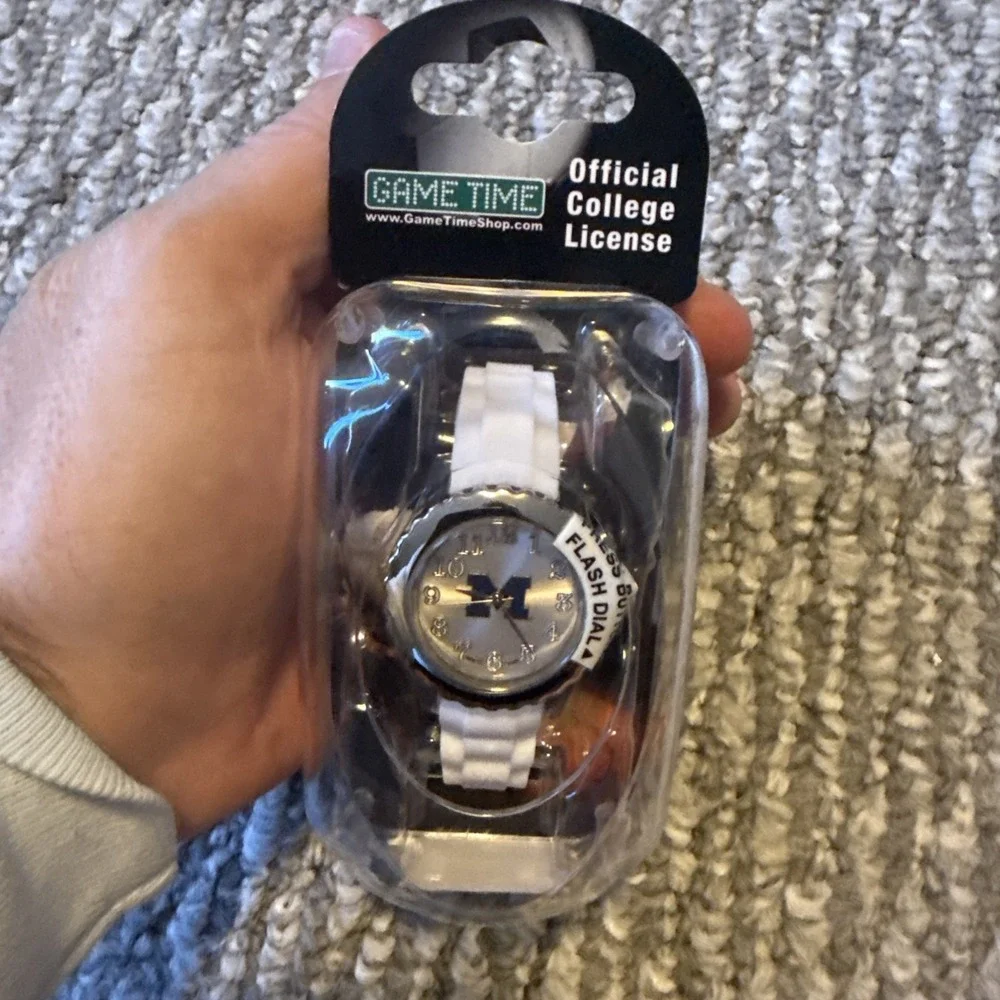 NEW-  College Michigan Wolverines Unisex Watch Black Game Time Adjustable Straps